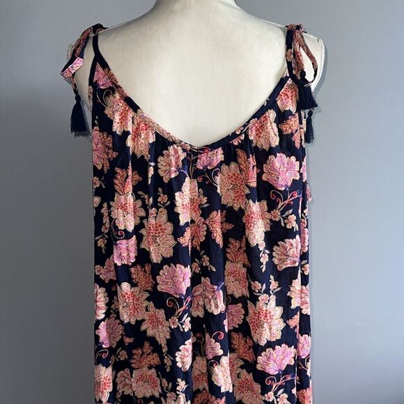 Old Navy Floral Maxi Dress! - Picture 3 of 12